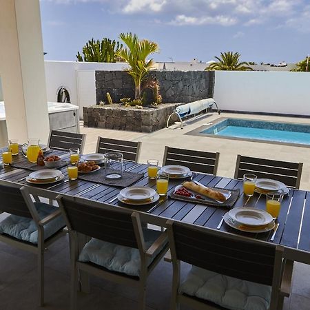 פלאיה בלנקה 205 - Casa Santuario By Villas Now Ltd מראה חיצוני תמונה